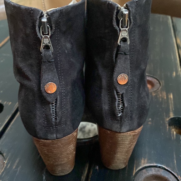 Rag & Bone Heeled Newburyport Suede Ankle Boots - Picture 6 of 13